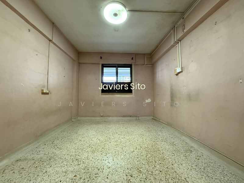 304 CLEMENTI AVENUE 4 photo 3