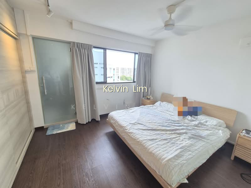 212 SERANGOON AVENUE 4 photo 6