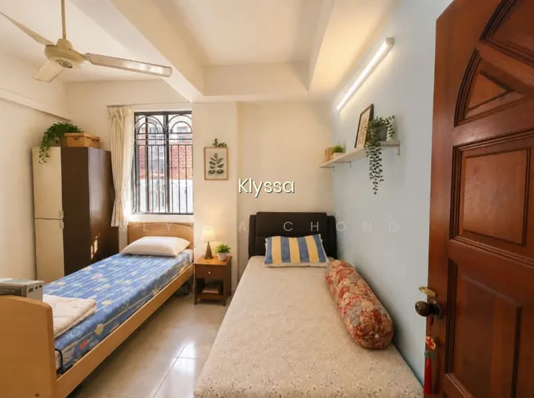 Cheap Freehold Semi-Detached in Kovan Estate image 1 of 9