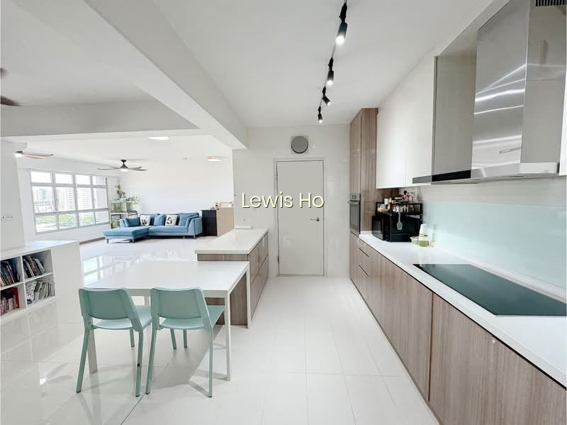 228A PUNGGOL FIELD photo 2