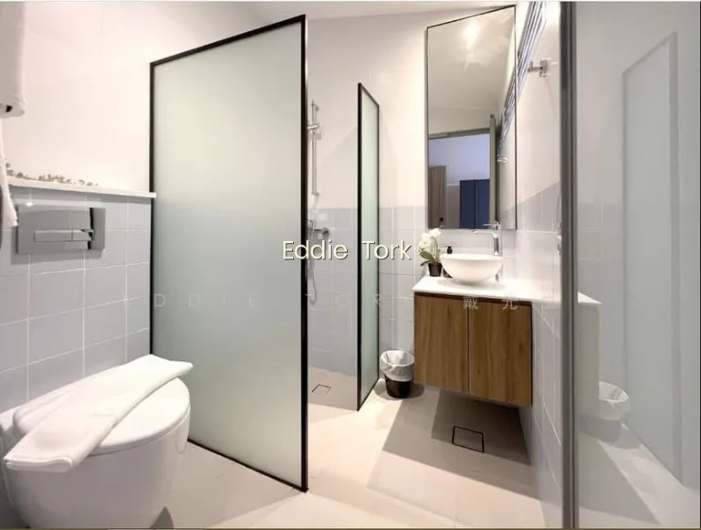 Coliwoo Lavender Collection | Heritage Co-Living Near 4 MRT Stations image 1 of 10