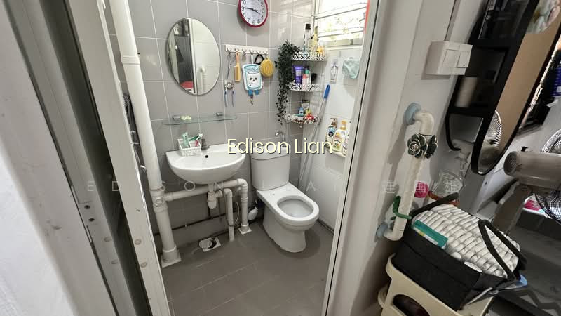 559 ANG MO KIO AVENUE 10 photo 3
