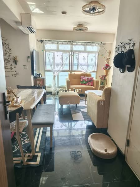 421C NORTHSHORE DRIVE image 1 of 5