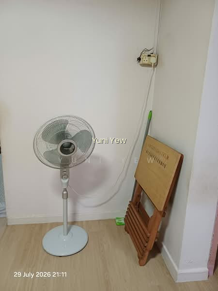 BLK 319 CLEMENTI AVE 4 image 1 of 2