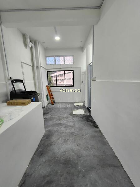 462 CRAWFORD LANE image 1 of 7
