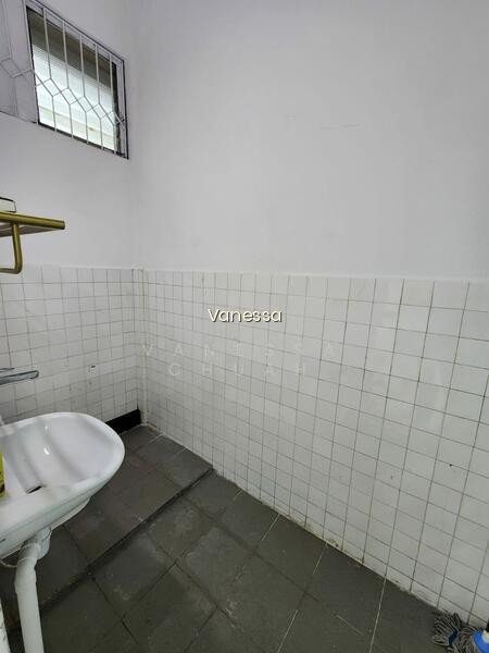 462 CRAWFORD LANE photo 2