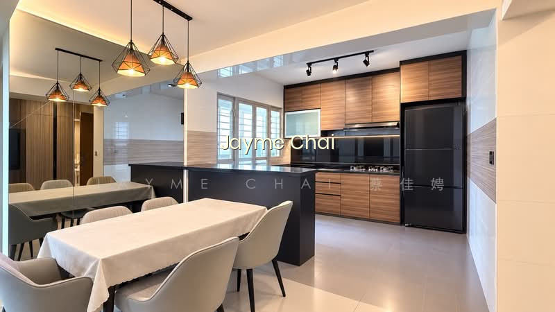 338A ANCHORVALE CRESCENT image 1 of 6
