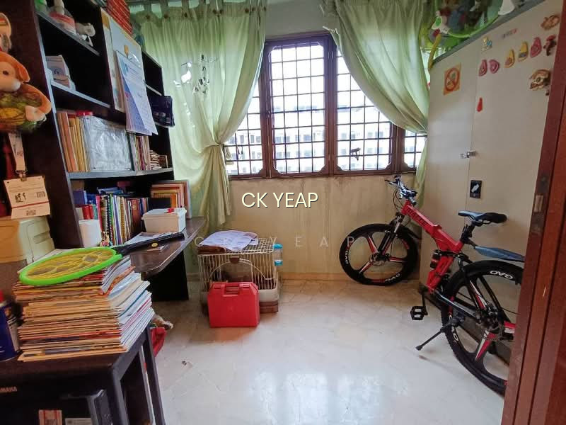 115 HO CHING ROAD photo 3