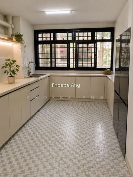8 HOLLAND AVENUE image 1 of 10