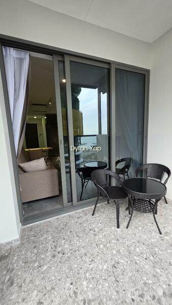 ONE BERNAM photo 6