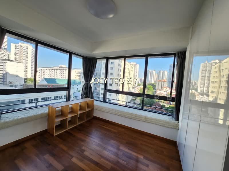 REGENT RESIDENCES photo 2