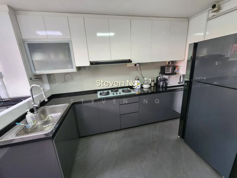 241 JURONG EAST STREET 24 photo 2