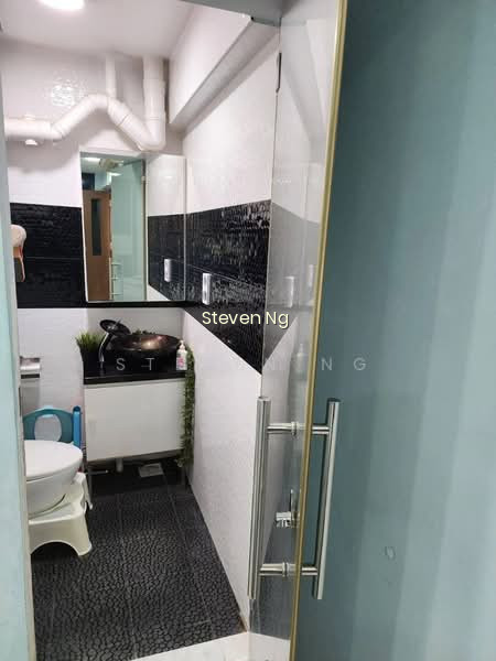 241 JURONG EAST STREET 24 photo 6