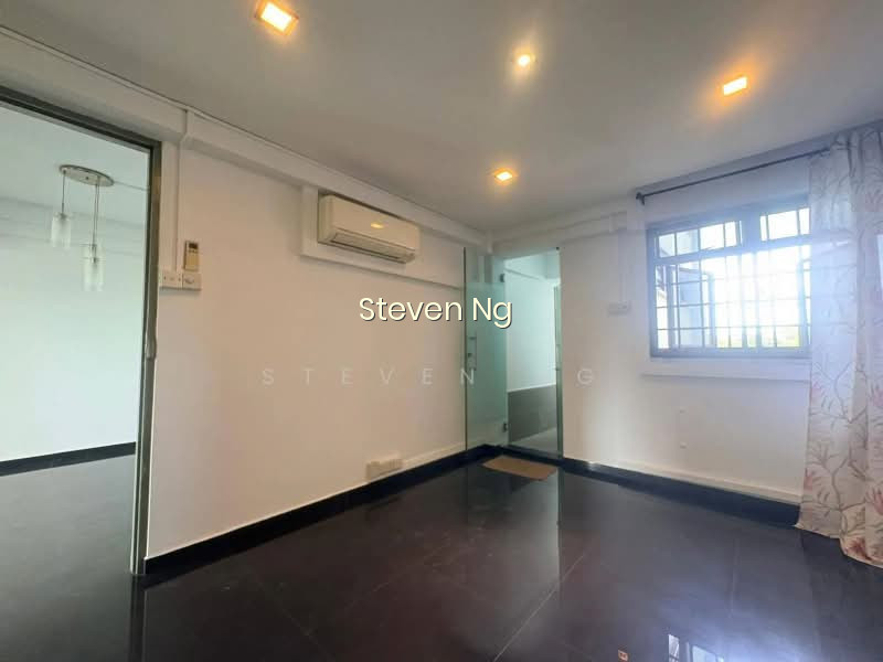 8 EMPRESS ROAD photo 2