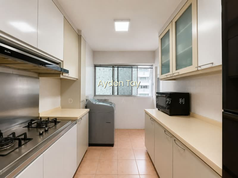 610 YISHUN STREET 61 photo 2
