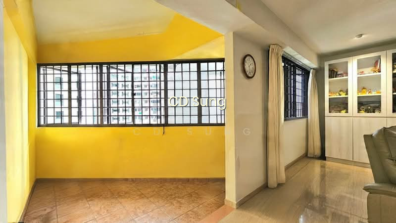 ?❤️CLOSING*** OPEN KITCHEN 5 ROOM 3 BED 2 BATH BALCONY HUGE YARD image 1 of 10