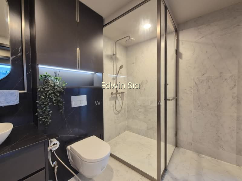 ONE BERNAM photo 6
