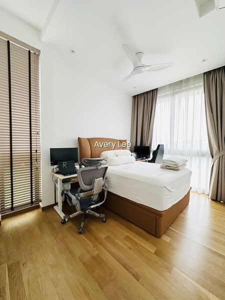 PEAK RESIDENCE photo 2