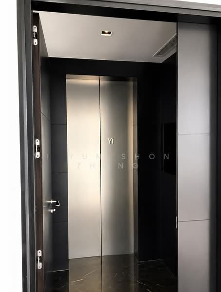 HELIOS RESIDENCES photo 5