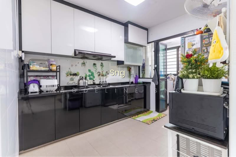 508B YISHUN AVENUE 4 photo 3