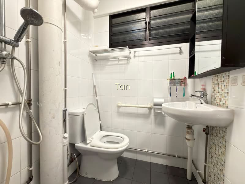 118 SERANGOON NORTH AVENUE 1 photo 2