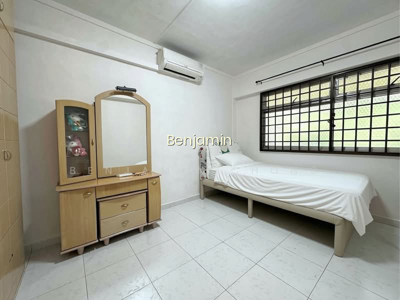 347 TAMPINES STREET 33 image 1 of 10