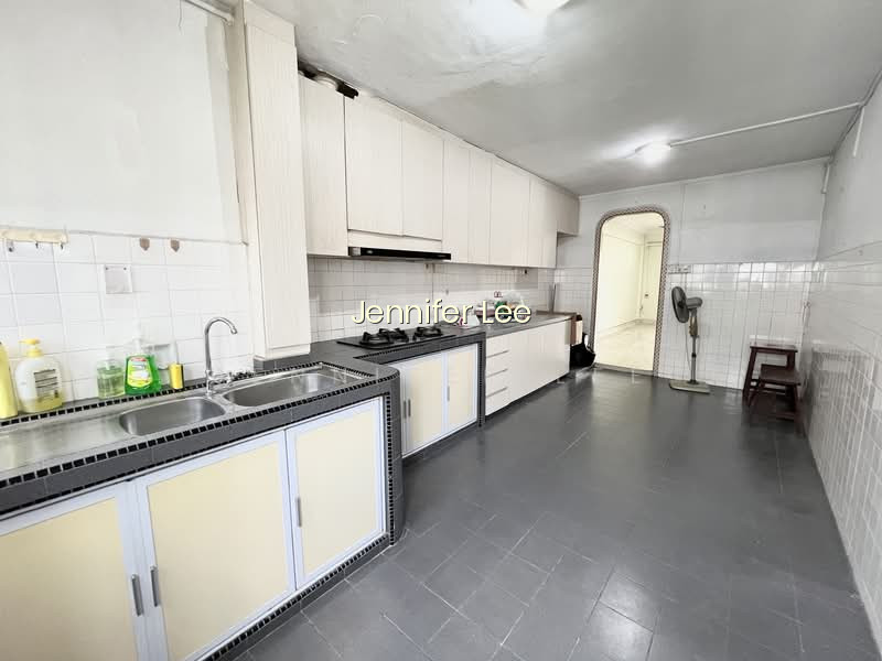 571 CHENG SAN COURT photo 4