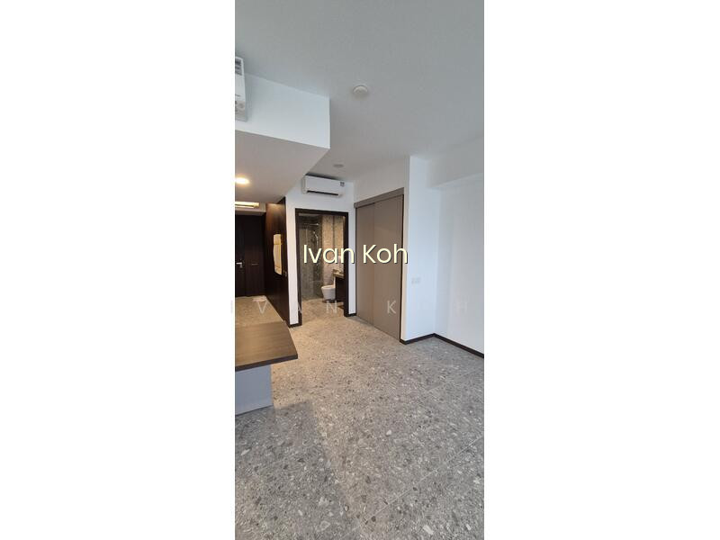 ONE PEARL BANK photo 3