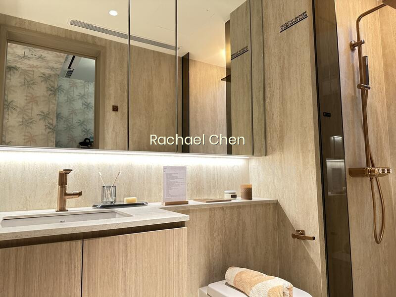 ARINA EAST RESIDENCES photo 4