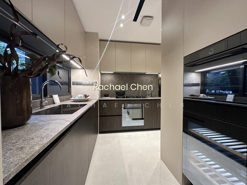 UPPERHOUSE AT ORCHARD BOULEVARD photo 2