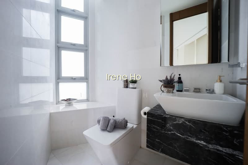 RESIDENCES @ EMERALD HILL photo 5