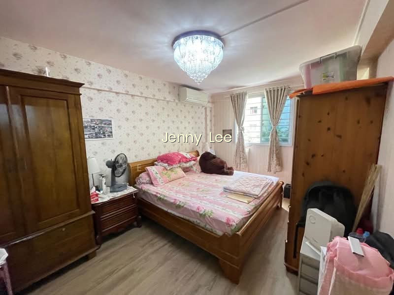 86 COMMONWEALTH CLOSE photo 2