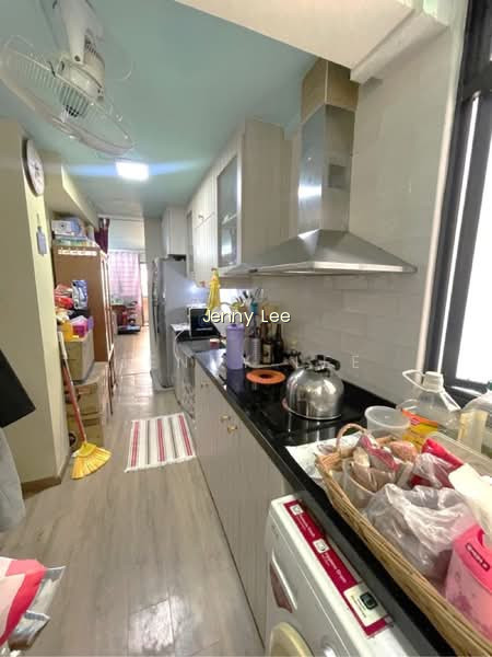 86 COMMONWEALTH CLOSE photo 3
