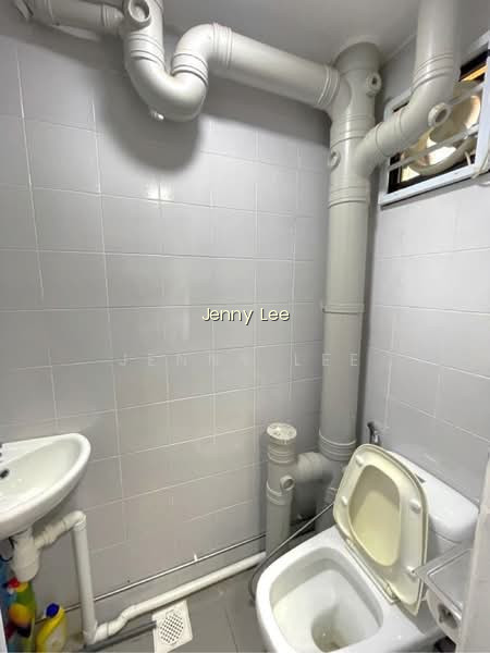 86 COMMONWEALTH CLOSE photo 5