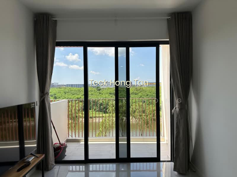 RIVERFRONT RESIDENCES photo 2