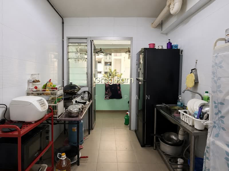 130A CANBERRA CRESCENT photo 2