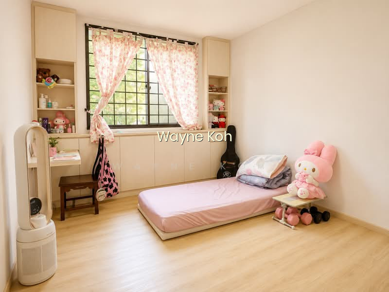 234 SERANGOON AVENUE 3 photo 3