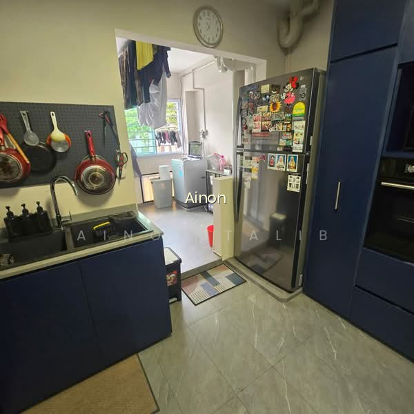 649 WOODLANDS RING ROAD photo 2