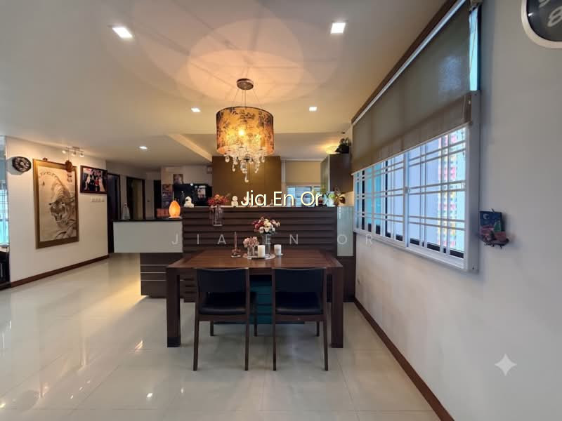629 SENJA ROAD image 1 of 10