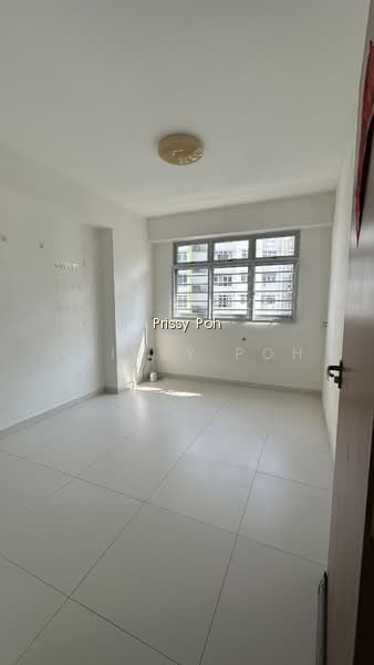 523A TAMPINES CENTRAL 7 photo 6