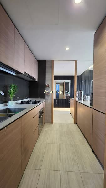 MIDWOOD 8
