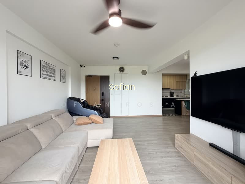 228A PUNGGOL FIELD