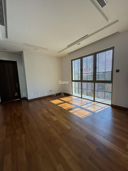NEWLY RENOVATED MOVE IN READY BUNGALOW WITH EXPANSIVE LIVING & ENTERTAINMENT SPACES image 1 of 6