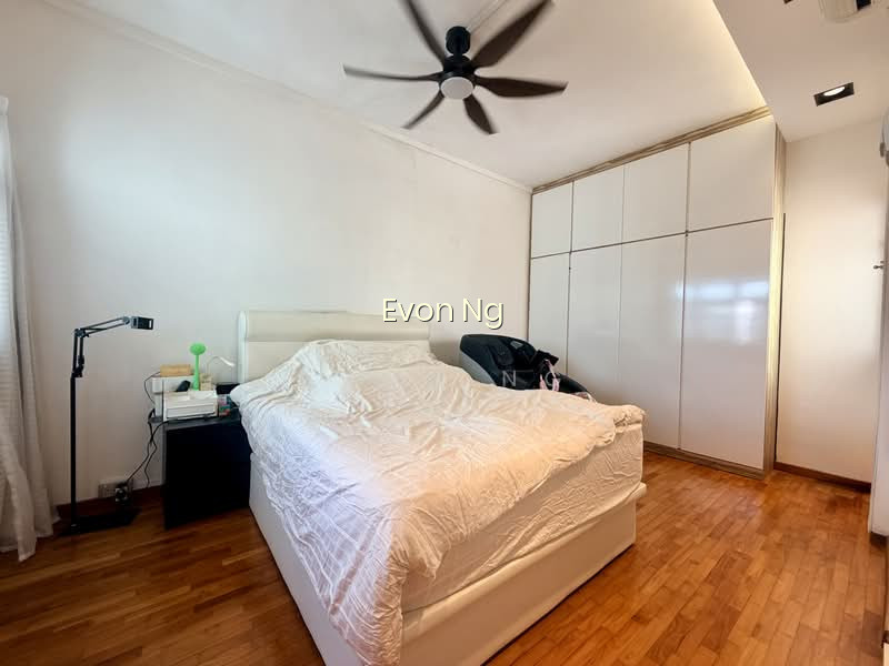 160A PUNGGOL CENTRAL photo 2