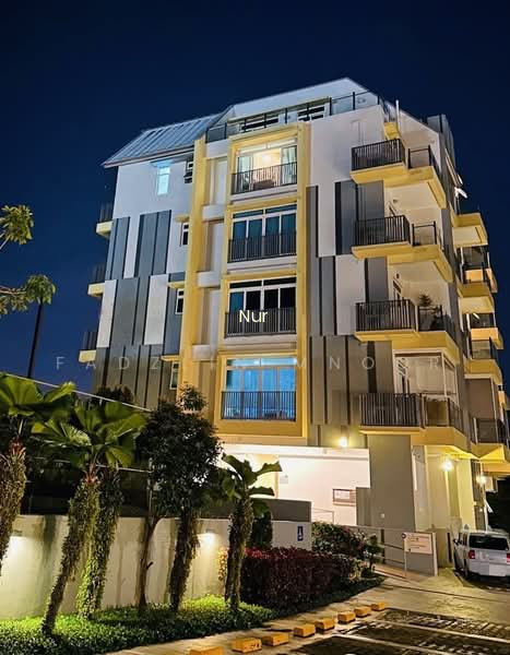EASTWOOD REGENCY photo 2