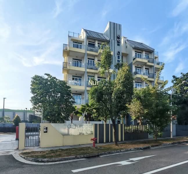EASTWOOD REGENCY photo 3