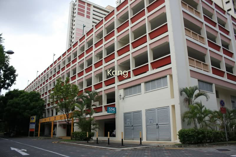 596A ANG MO KIO STREET 52 photo 4