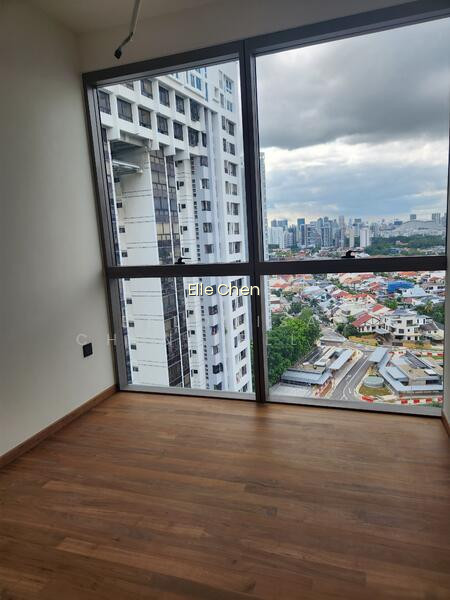 COASTLINE RESIDENCES photo 5
