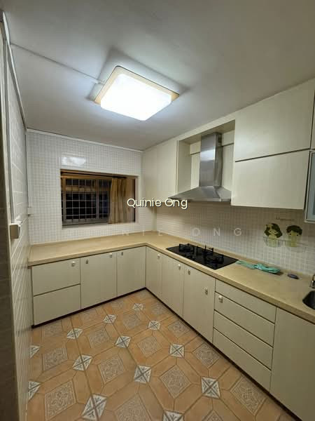 572 PASIR RIS STREET 53 image 1 of 10