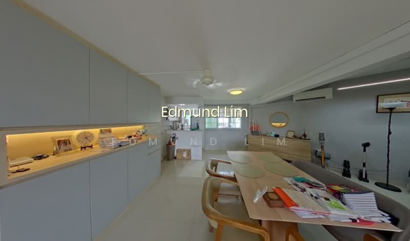 212 YISHUN STREET 21 photo 4